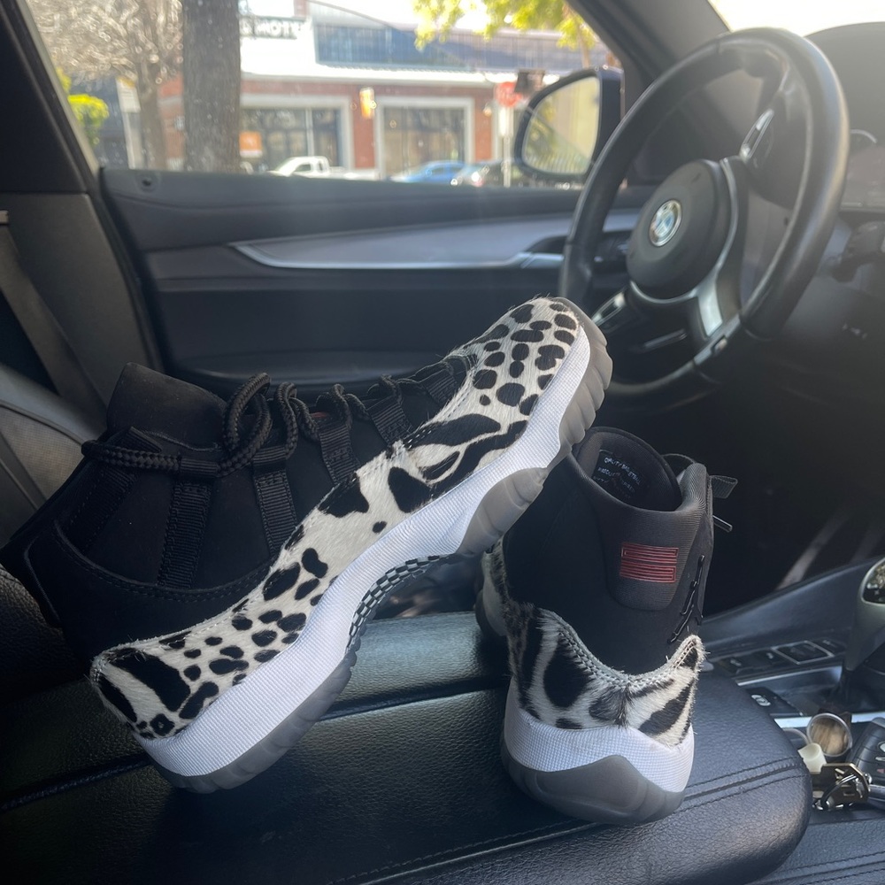 Black and White Patterned Men's Shoes